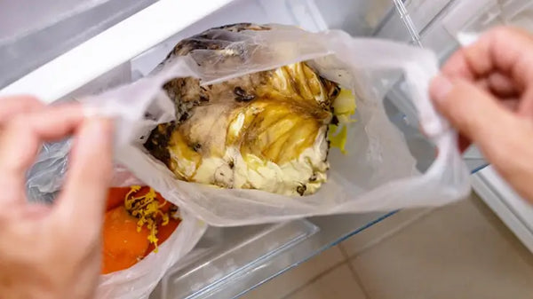 Plastic Containers & Zip Bags